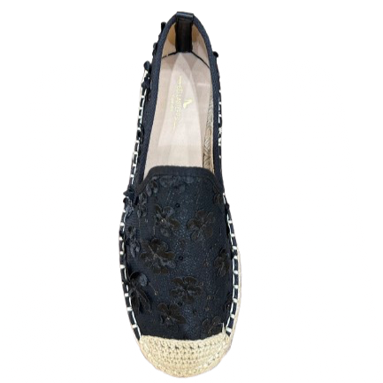 Embroidered Blossom Slip-On Loafers